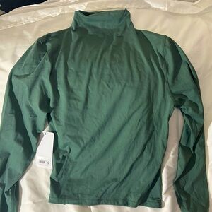 BRAND NEW WITH TAGS Yogalicious turtle neck long sleeve shirt XL